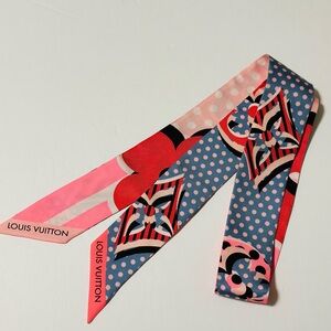 ❌ sold LOUIS VUITTON Bandeau 100% Silk❌